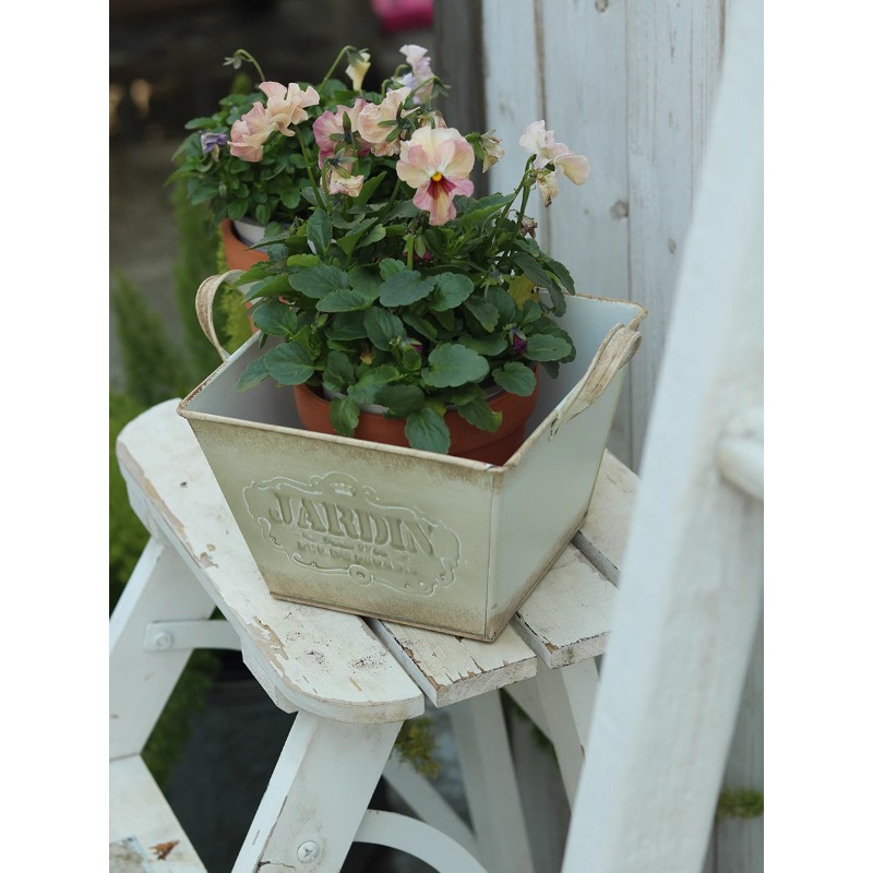 ヴィンテージ牧歌的なブリキ製の英国風バイノーラルフラワーポッ - Gardening Tools In English のレビューと価格
